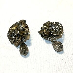 Vintage Ornate Floral Clip On‎ Earrings Dangle Gem Accents